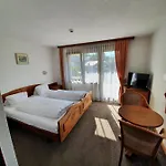 Hotel Central 여관 2*