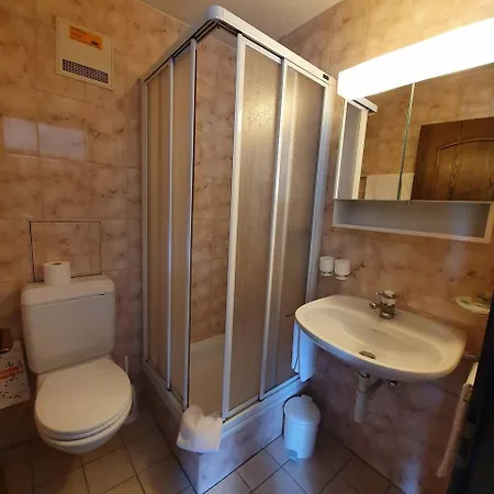 Zajazd Hotel Central 2*