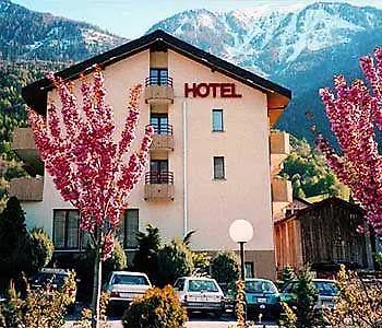 Hotel Central 여관